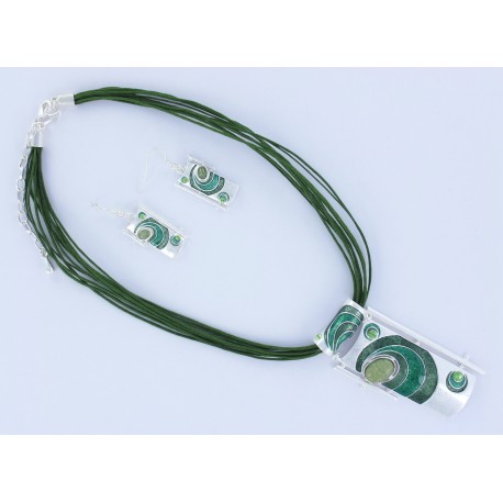 Set collier coton vert 42+8cm époxy strass et  résine + bo